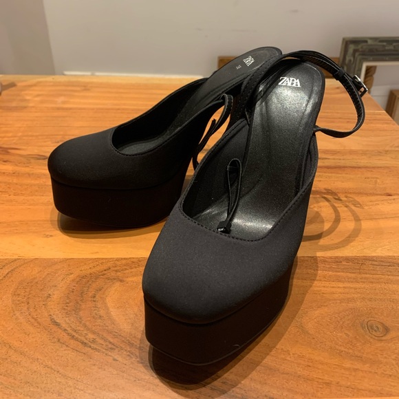 EVERYTHING MUST GO NWOT Zara Ankle Strap black Heels US6 - Picture 6 of 6